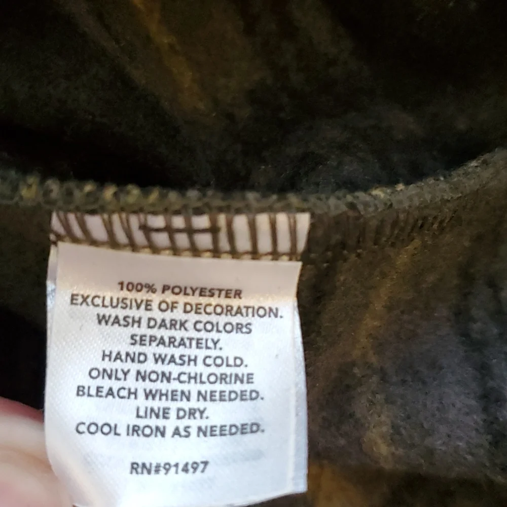 NWT pullover - Picture 4 of 6